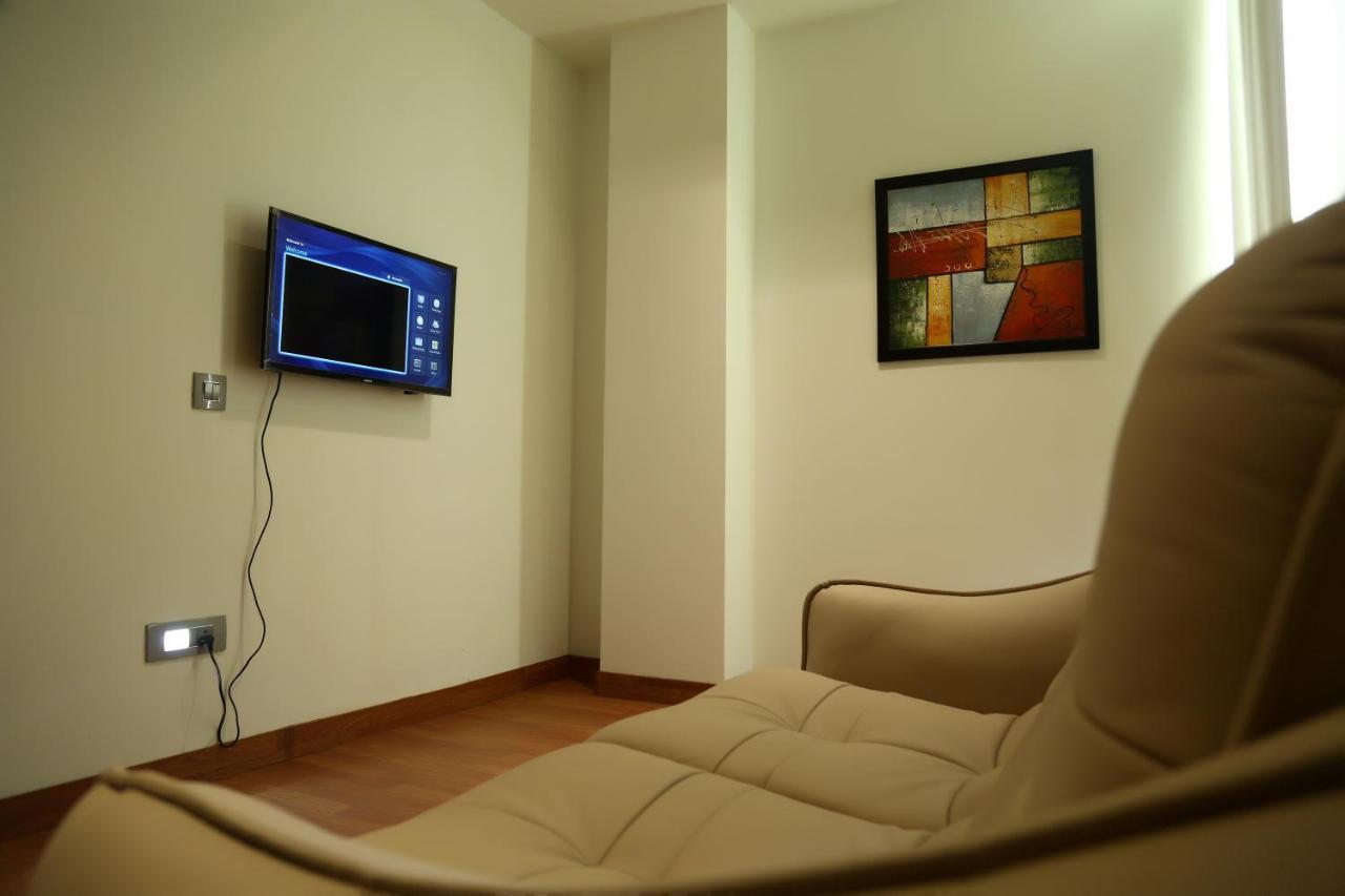 Hotel Imperia Suites Jalandhar Exterior photo