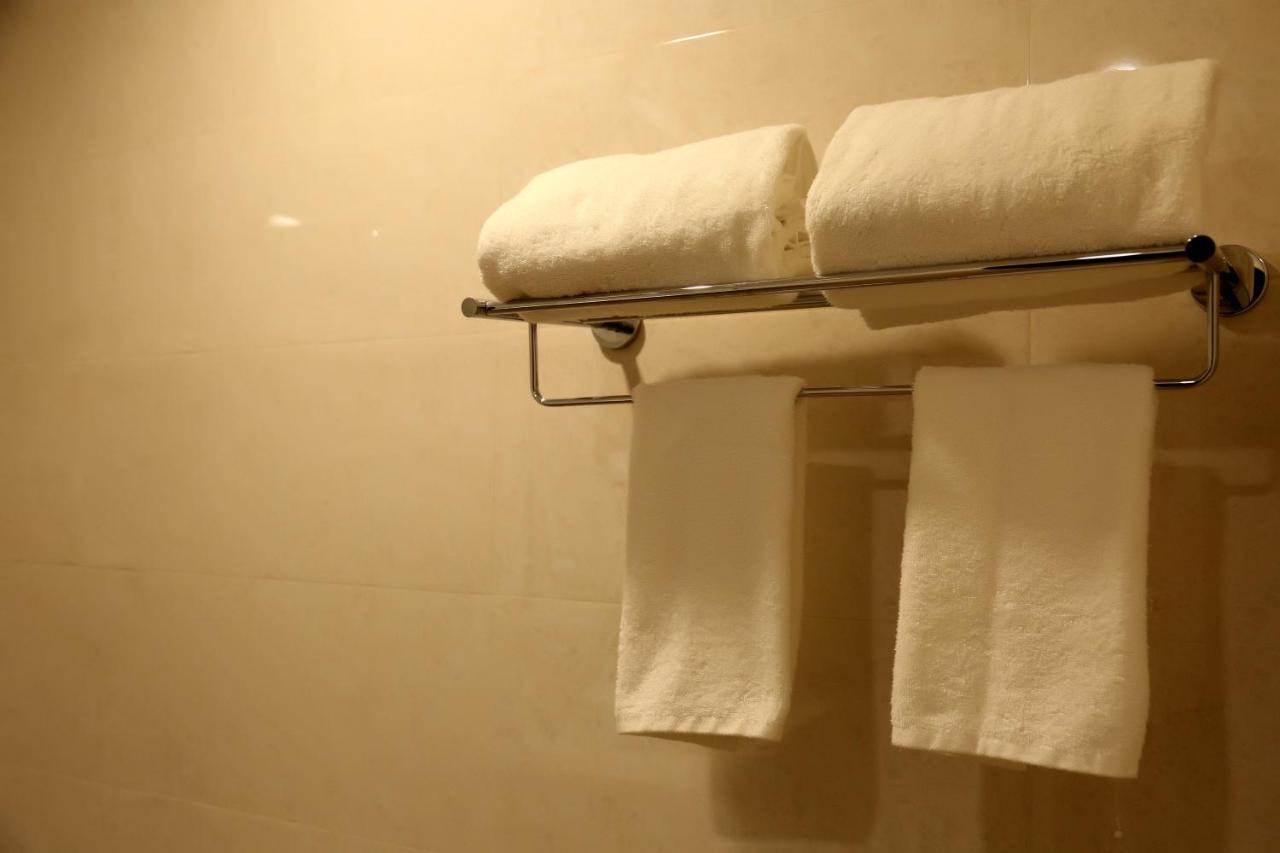 Hotel Imperia Suites Jalandhar Exterior photo