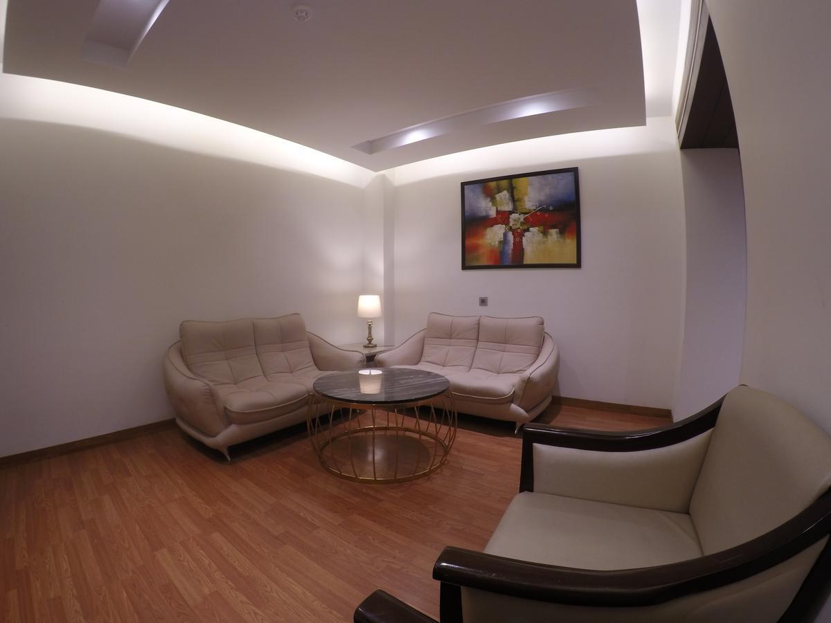 Hotel Imperia Suites Jalandhar Exterior photo
